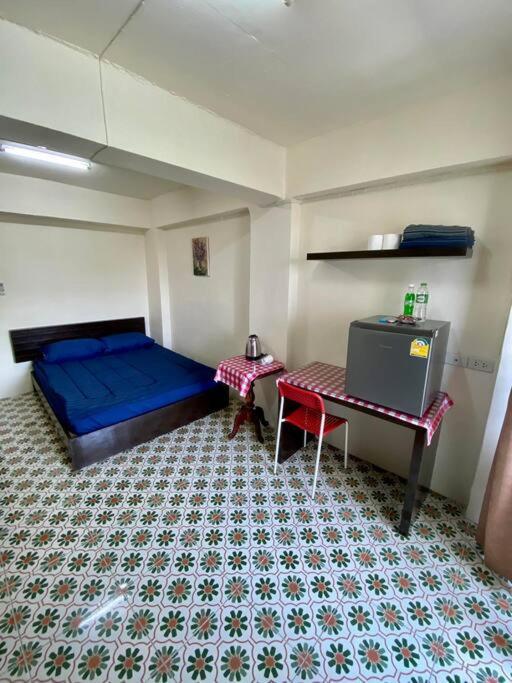 Ratanawong Place 823 Pangsapuri Bangkok