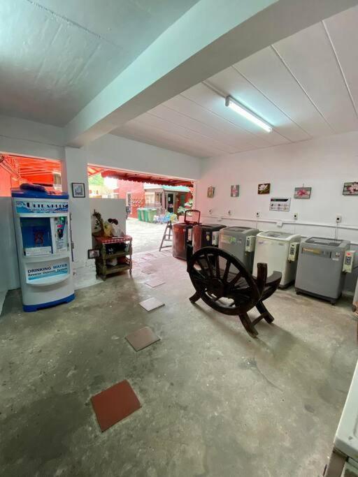 Ratanawong Place 823 Pangsapuri *